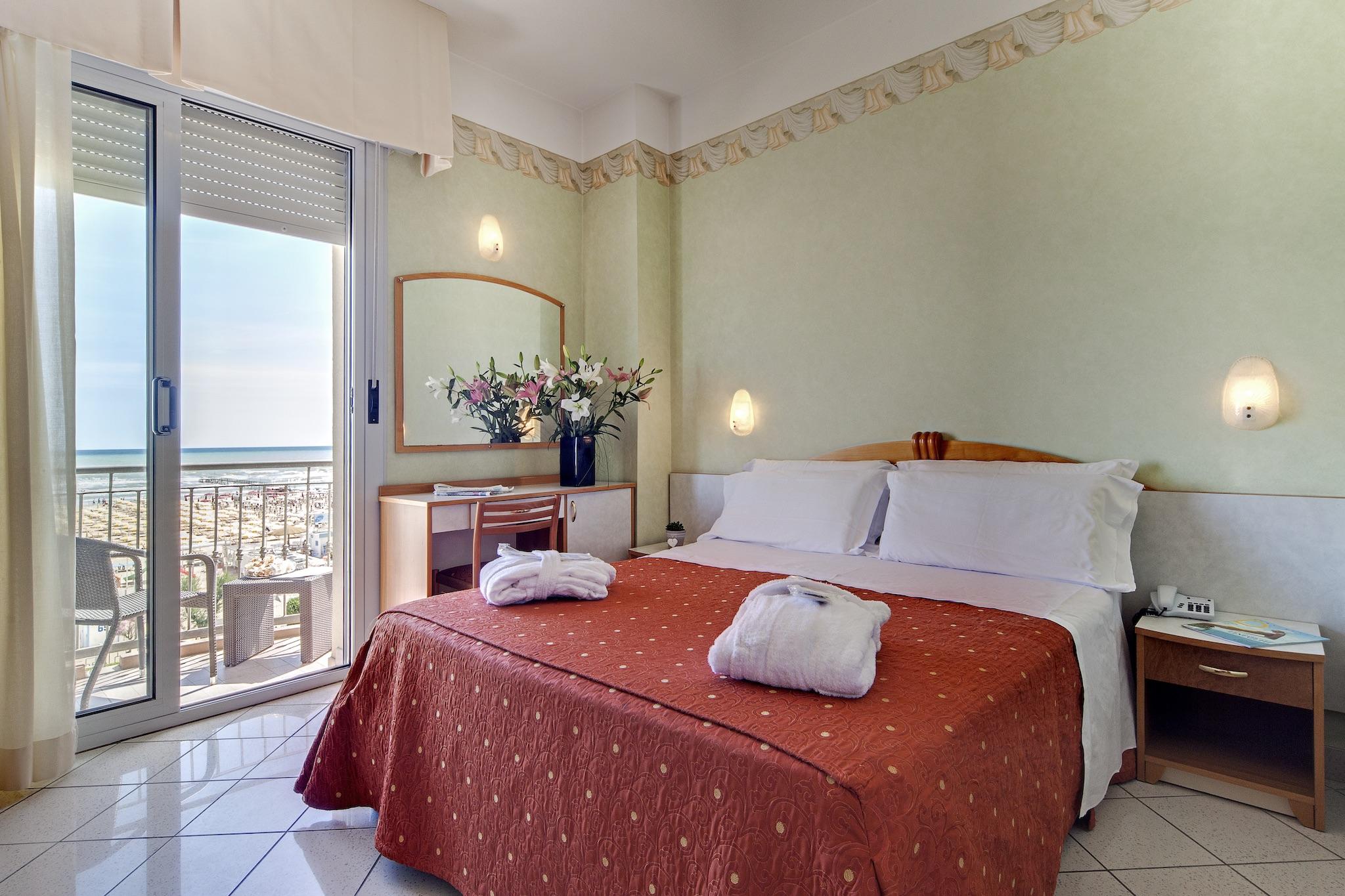 Hotel Ambra Rimini Exterior photo