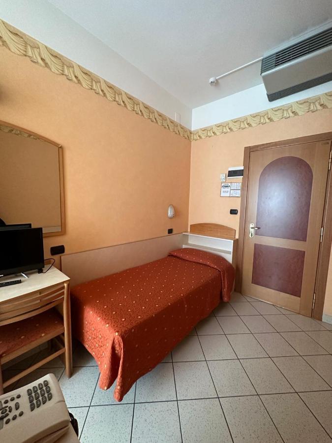 Hotel Ambra Rimini Room photo