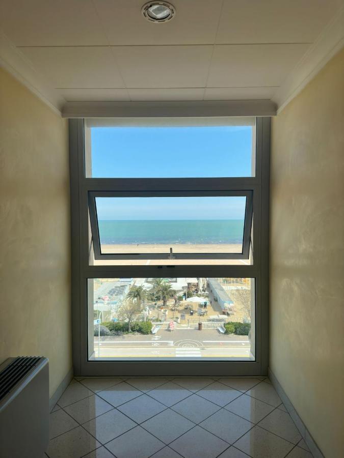Hotel Ambra Rimini Exterior photo