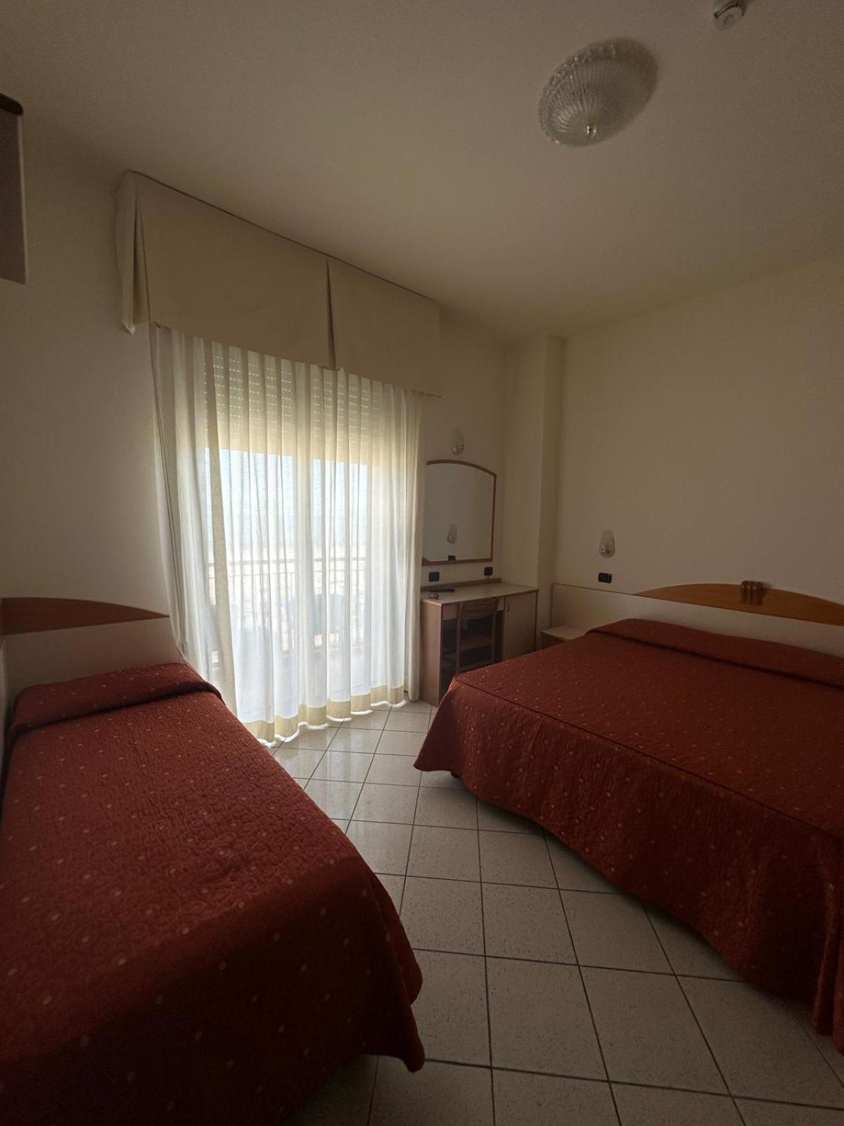 Hotel Ambra Rimini Room photo