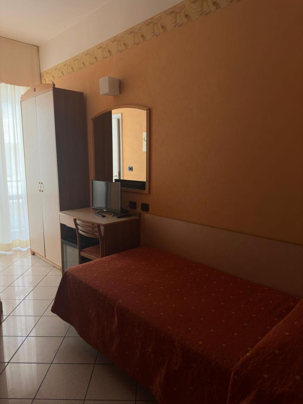 Hotel Ambra Rimini Room photo