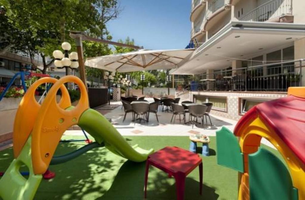 Hotel Ambra Rimini Exterior photo